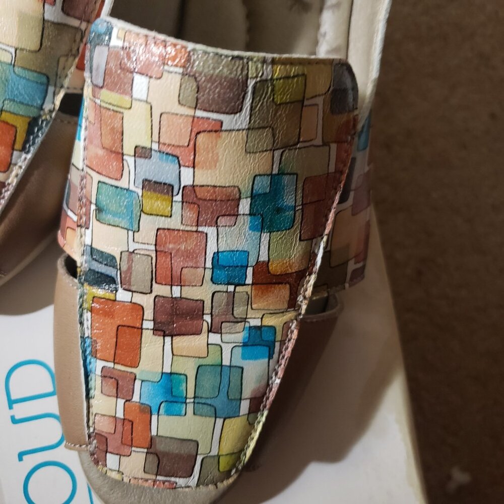 Cloud Open-Toed Shoes - NIB - Picture 12 of 13